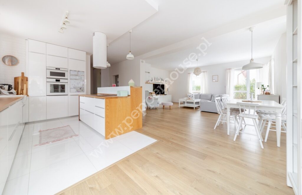 , pomorskie, Rumia, Królowej Bony - listing photo no. 1