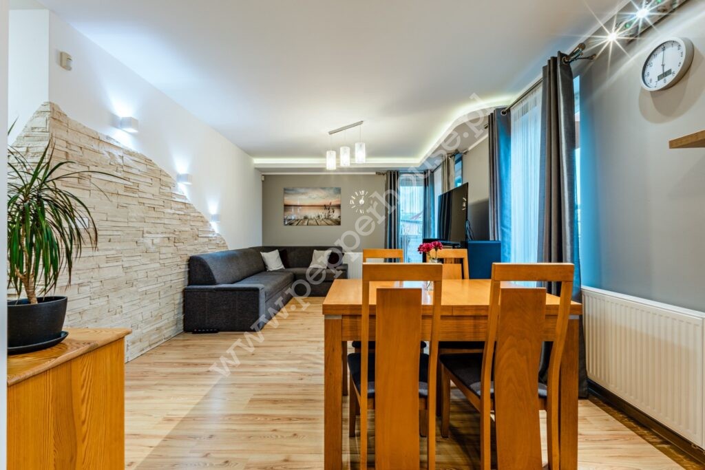 , Gdynia, Obłuże, Boisko - listing photo no. 2